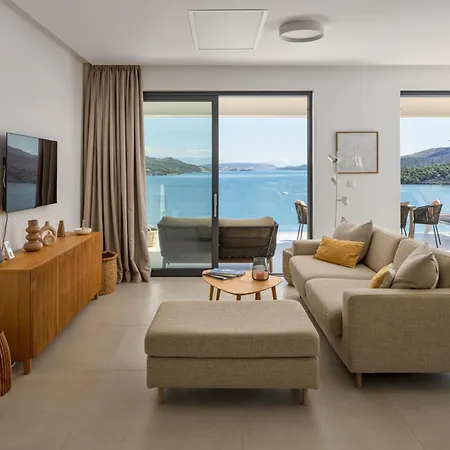 Luxury Sea View Penthouse 