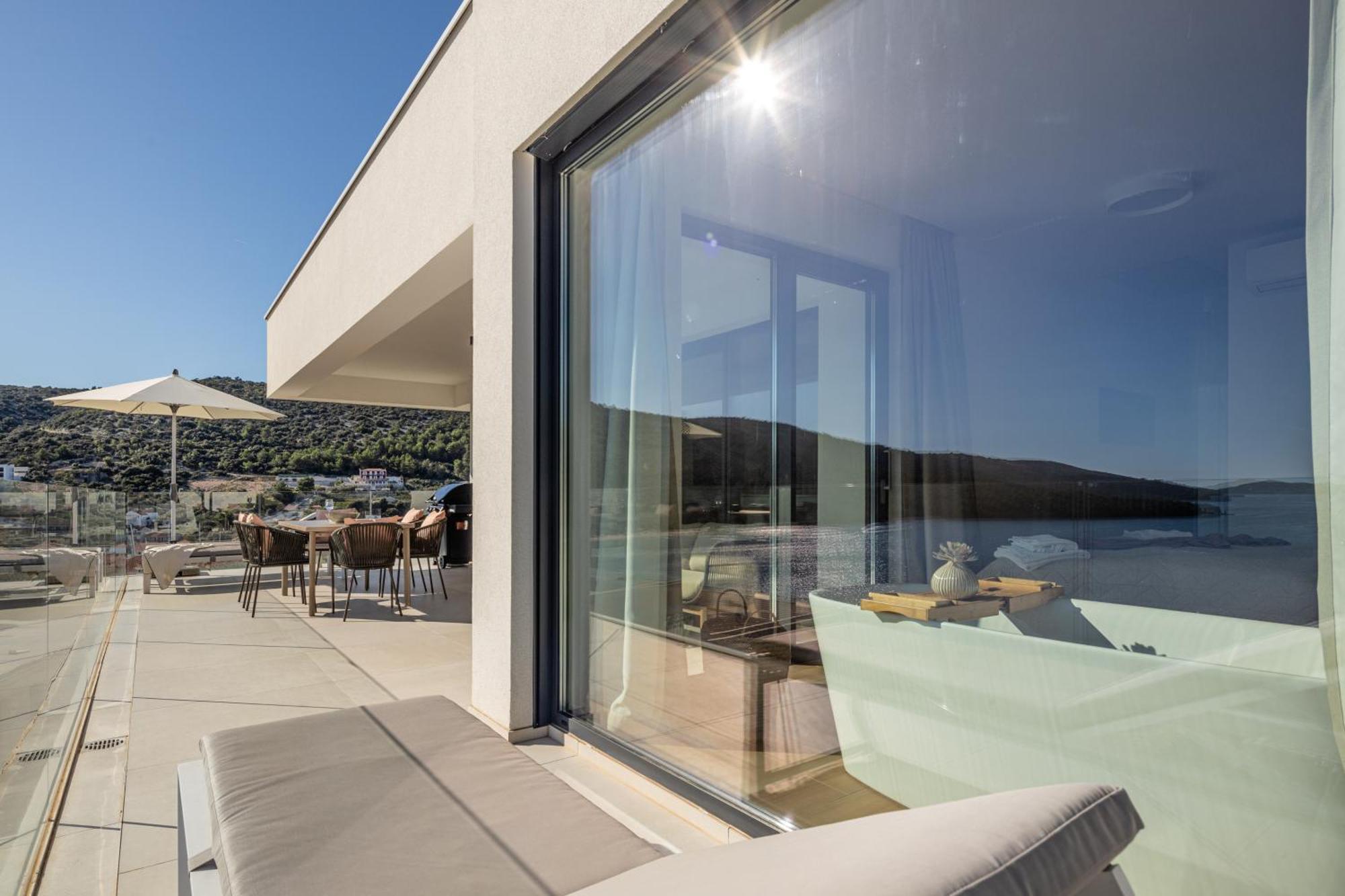 Luxury Sea View Penthouse 